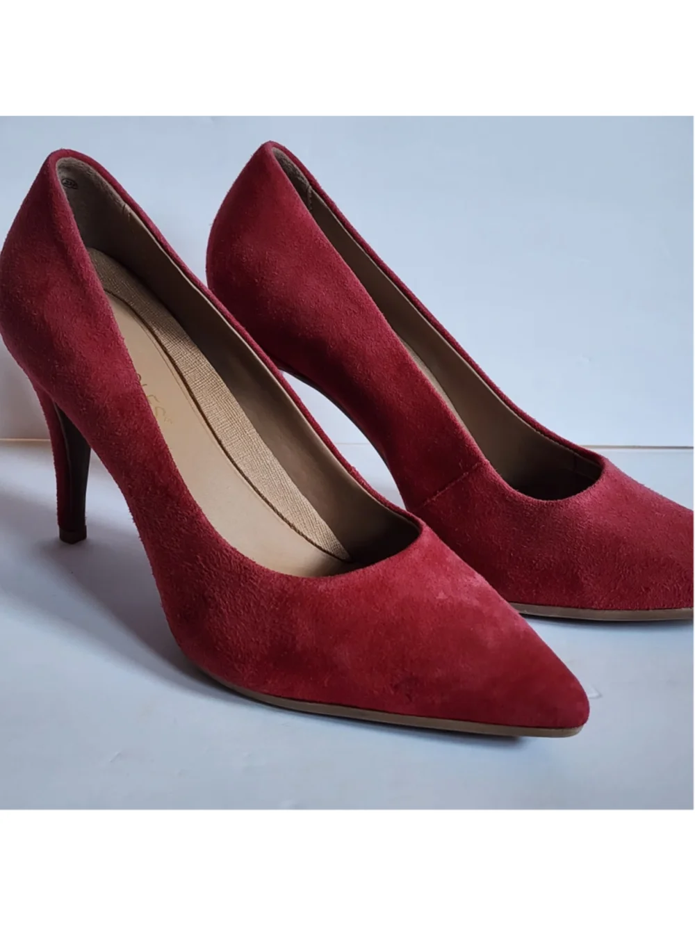Aerosoles Red Suede Pointed Toe Stiletto High Heel Pump Women’s 7 M Deal Breaker